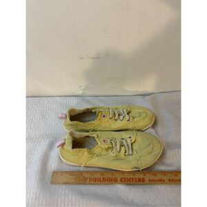 Vionic beach Pismo sneakers yellow‎ pink size 9